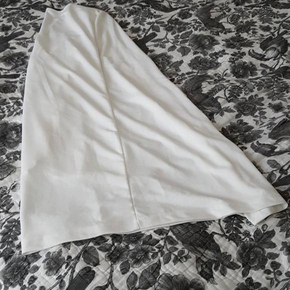 Ivory cape - Picture 4 of 7